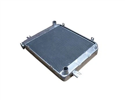 ชิ้นส่วนรถยก 30HB-331000 หม้อน้ำเครื่องกลอะลูมิเนียมสำหรับ CPCD20~30HB/490BPG